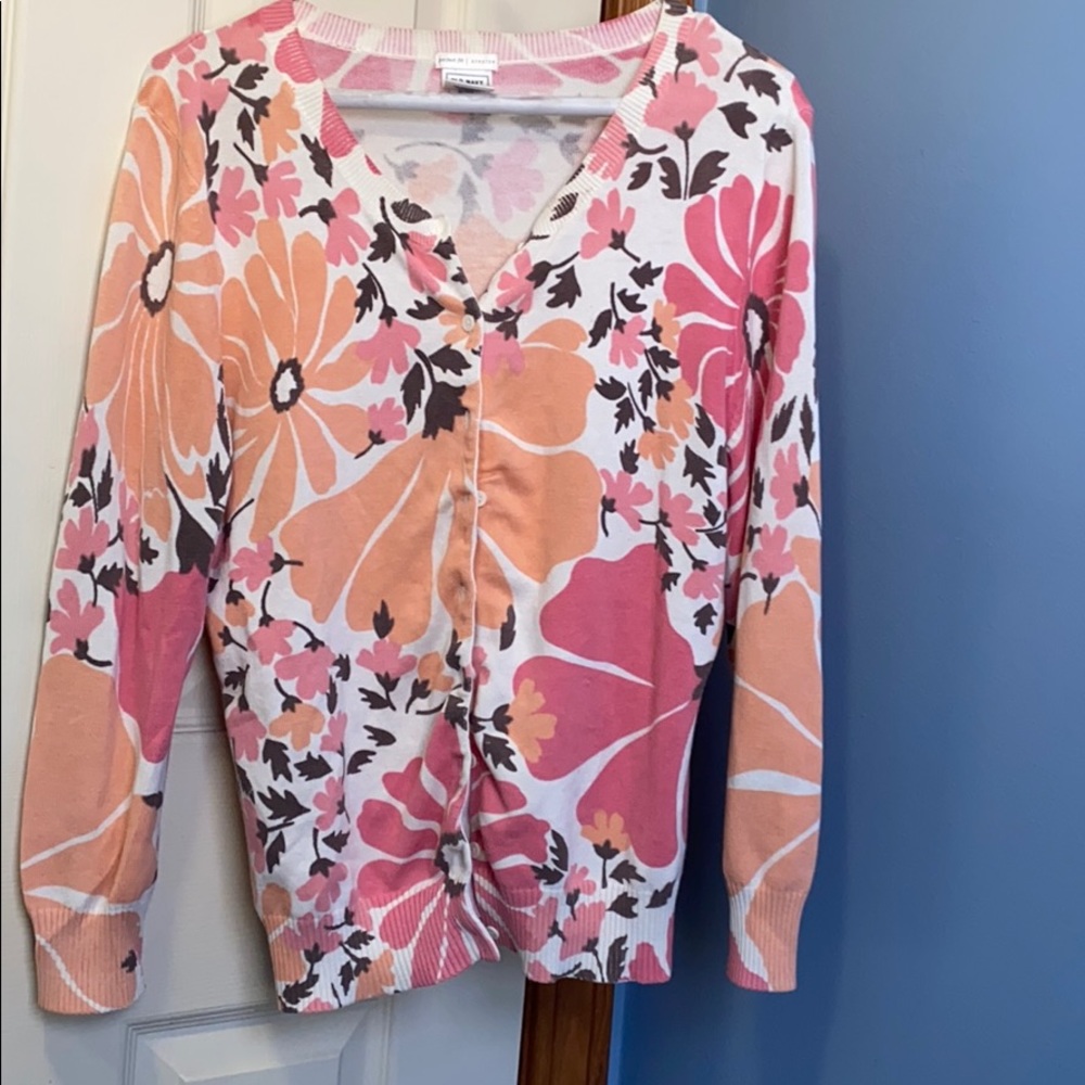 Old navy shirt